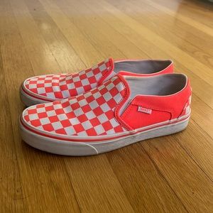 Slip on Neon Pink Vans